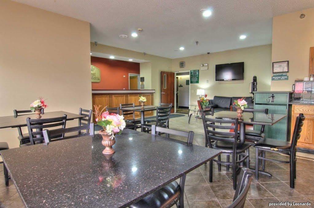Best Western Crossroads Inn Schererville Restaurante foto